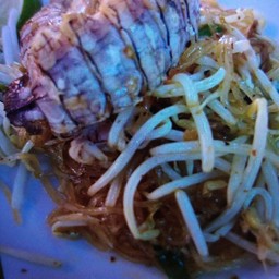 ก๋วยเตี๋ยวผัดกั้ง