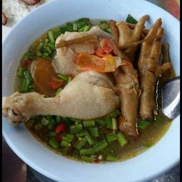 สะโพกไก่+ตีนไก่ต้มยำ น้ำใส