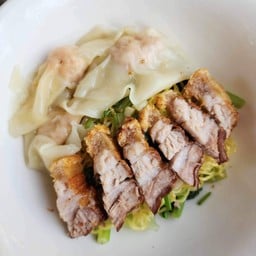 หยกฟ้า บะหมี่เกี๊ยวหมูแดง