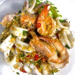 ทะเลคั่วพริกเกลือ ไข่ข้น
