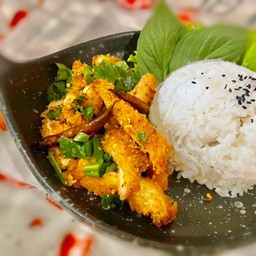 ข้าวลาบไก่กรอบ