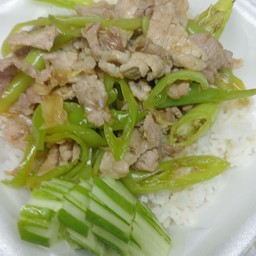 ผัดพริกหยวกหมู