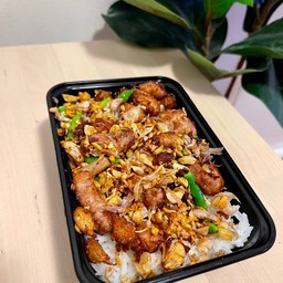 ครัวข้าวแหนมหมูทอด&อาหารตามสั่ง