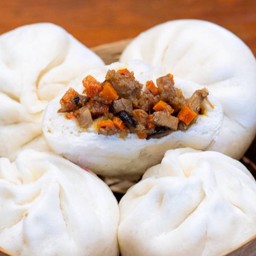 เปา หมูอบแครอท line man