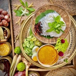ขนมจีนน้ำยาปู