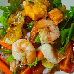 ยำไข่ดาวกุ้ง