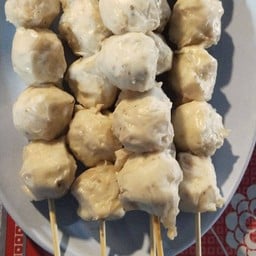 ร้านแม่อ้อยก๋วยเตี๋ยวน้ำตกและลูกชิ้นทอดและน้ำแข็งใส