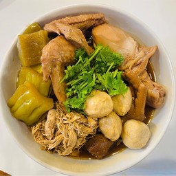 ก๋วยเตี๋ยวไก่มะระ