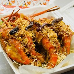 กุ้งแม่น้ำราดซอสมะขาม