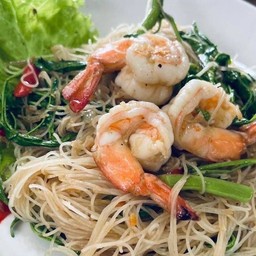 หมี่ผัดกระเฉดกุ้งสด