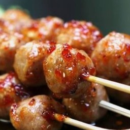 ข้าวหมูทอด  น้ำจิ้มแจ่ว สูตรต้นตำหรับ
