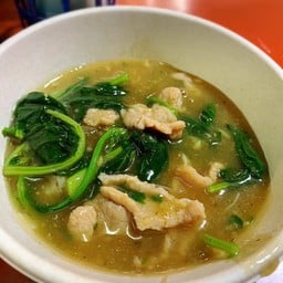 ราดหน้าเส้นใหญ่ พิเศษ