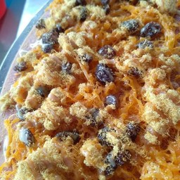 ฝอยทอง+หมูหยอง+ลูกเกด (ราดนม)