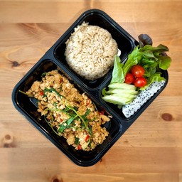 ผัดกะเพราอกไก่สับ