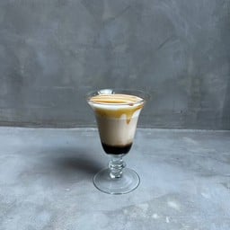 HOT CARAMEL MACCHIATO