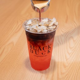 อเมริกาโน่สตรอเบอร์รี่