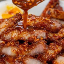 หมูทอด by สุกี้สูตรคุณยาย สาขา3 เฉลิมพระเกียรติร.9