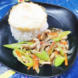 ผัดพริกหยวกราดข้าว