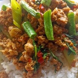 ข้าวผัดกะเพรา