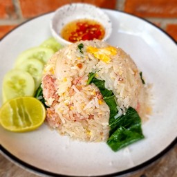 ข้าวผัดแหนม