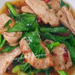 คะน้าหมูหมัก