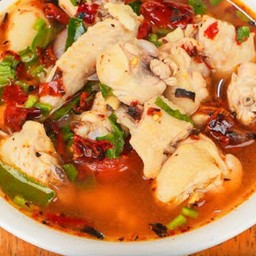 ต้มยำไก่แซ่บ