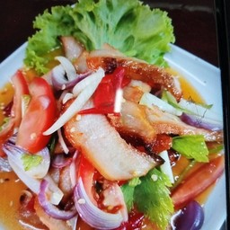 ยำคอหมูย่าง