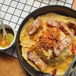 สามชั้นกระเทียมไข่ข้น