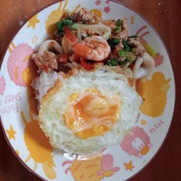 อาหารจานด่วนจานเดียว