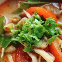 ต้มยำรวมเห็ดน้ำข้น