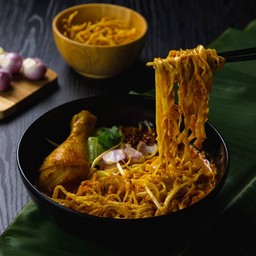 ข้าวซอยไก่เมืองปัว