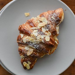 CROISSANT ALMOND