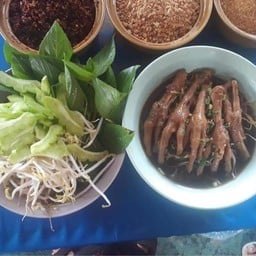 แดงก๋วยเตี๋ยวไก่มะระ