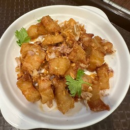 หมูสามชั้นทอดน้ำปลา