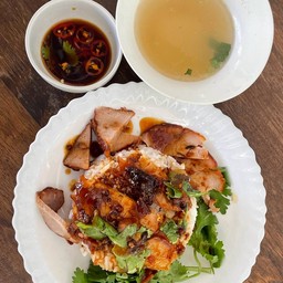 หมูนัวราดข้าว