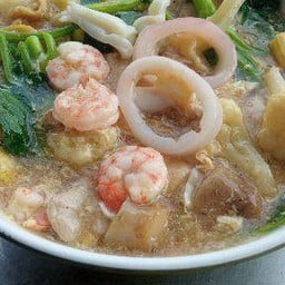 ราดหน้าทะเล