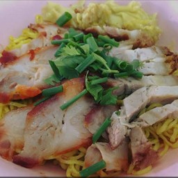 บะหมี่หมูแดง