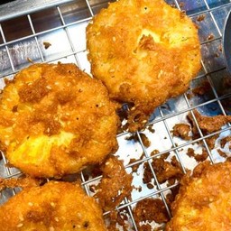 สัปปะรดทอด