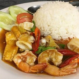 ผัดน้ำพริกเผา ราดข้าว