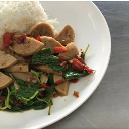 ผัดกระเพราแหนม+หมูยอ