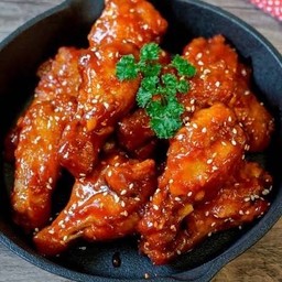 ชุดปีกบนไก่โทริจัง 6 ชิ้น (เลือกซอสด้วยนะ)