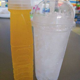 น้ำเสาวรสวิตามินซีสูงพร้อมน้ำแข็งผลไม้หายาก