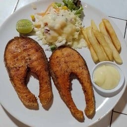 สเต็กแฮปปี้เฮ้าส์