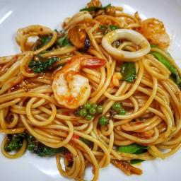 สปาเก๊ตตี้ผัดขี้เมา