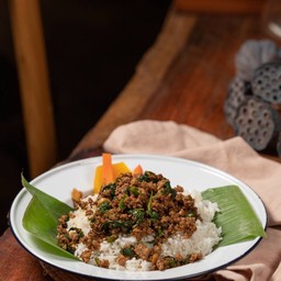 กะเพราหมูสับ