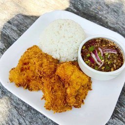 ข้าวปลาทอดน้ำตก