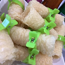 ฟองเต้าหู้ม้วนทอด