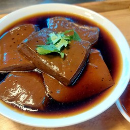 เลือดเป็ดพะโล้แท้ (นิ่ม)