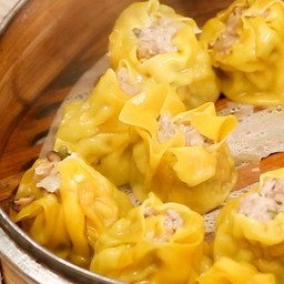 ขนมจีบหมูทรงเครื่องกุ้งสับ