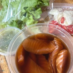แซลมอนดองเล็ก 100g